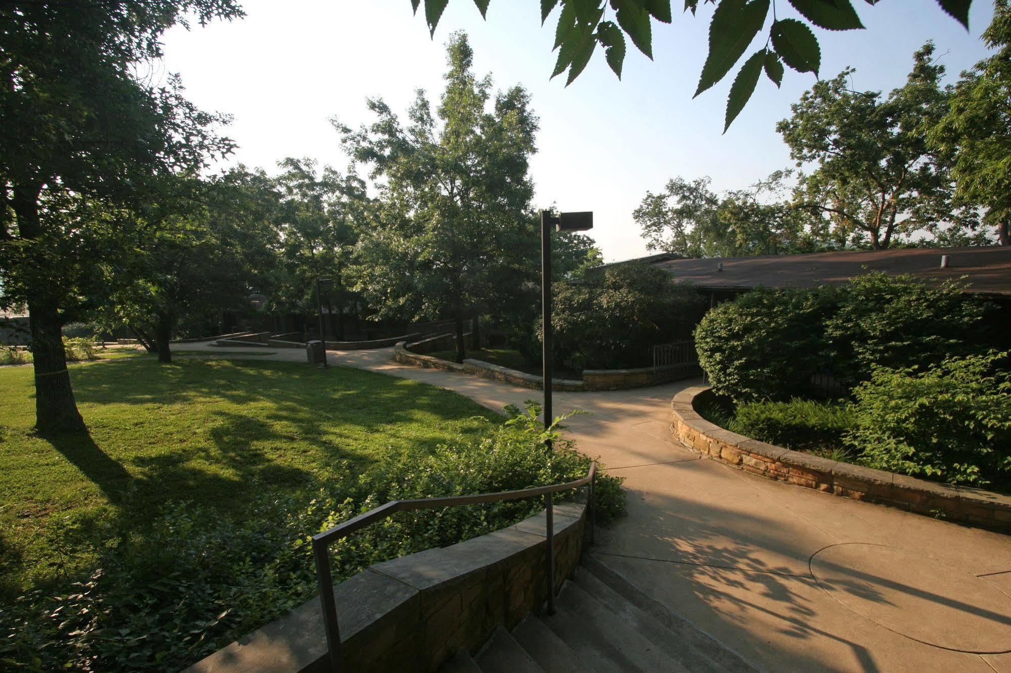 Rough River Dam State Resort Park Falls of Rough ภายนอก รูปภาพ